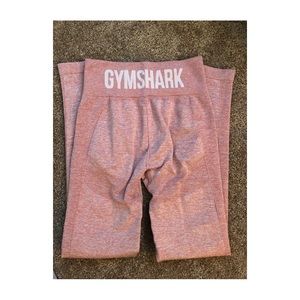 Gym shark leggings